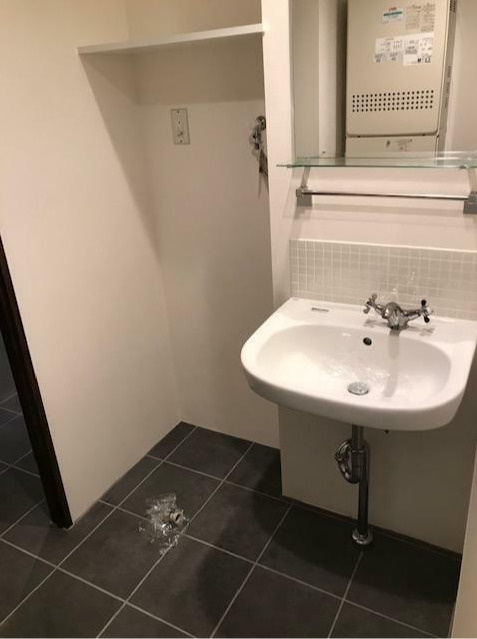 S-FORT駒沢大学　敷金0　ネット０　二面採光の洗面所