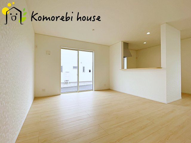 上尾市上尾下　第2　Ⅱ期　新築一戸建て　クレイドルガーデン　02の居間・リビング|ゆったり過ごせる居間です