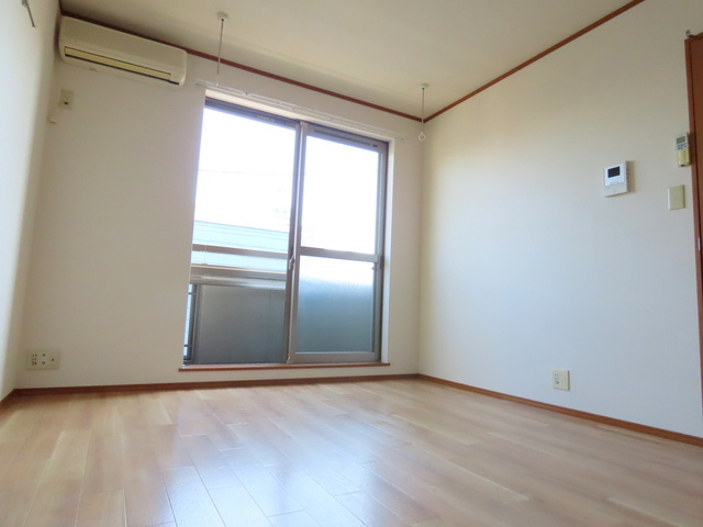 ヴィレッタ　インテルの居間・リビング|フローリングでお掃除楽々