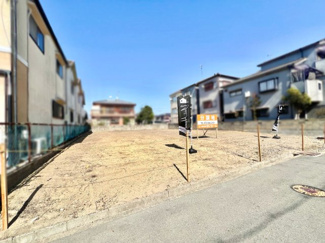 【前面道路含む現地写真】 | 枚方市東船橋１丁目　3区画　土地分譲地