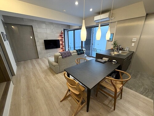 フェリスコート自由が丘の居間・リビング|リビングダイニング（退去前）※家具・什器は撤去いたします。