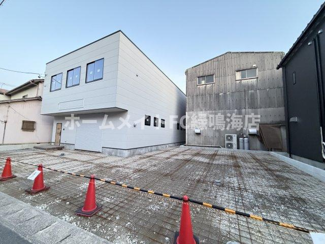 緑区大高町字一番割GIMUCOB棟(P6台駐車可能)の外観