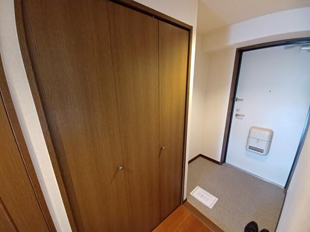 エポック三丁山の玄関