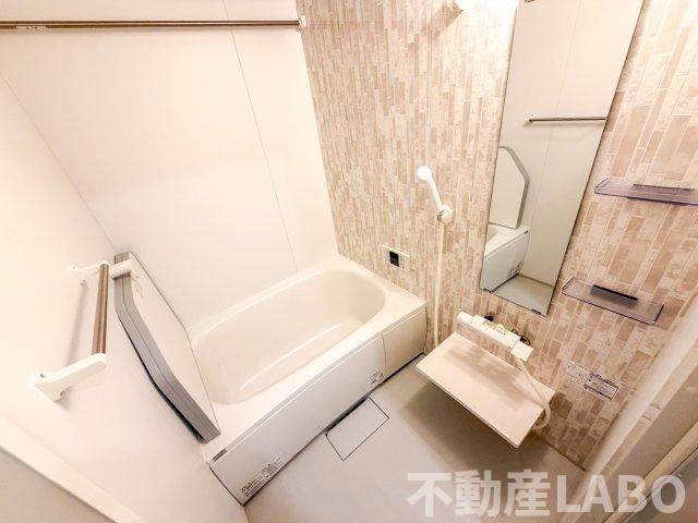 ソレイユ上汐の浴室