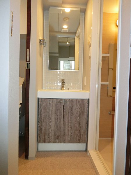 新品家具付きマンション中根21(KaGood東京)の独立洗面台|独立洗面台です