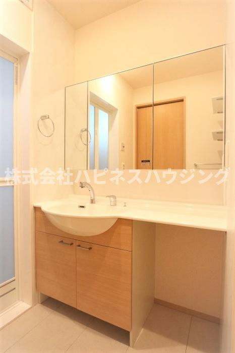 クレシアコートの独立洗面台