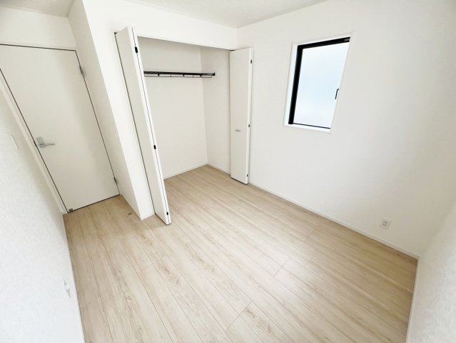 焼津市中根　第1／の洋室