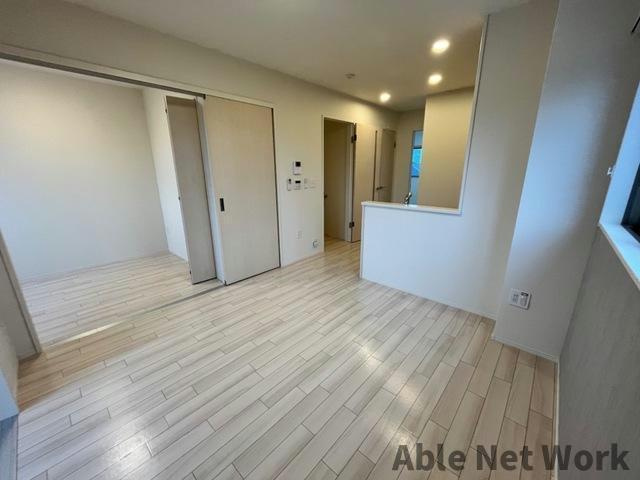 カームジェントルⅠ（ＣＡＬＭ ＧＥＮＴＬＥ１）の居間・リビング|10帖のLDK