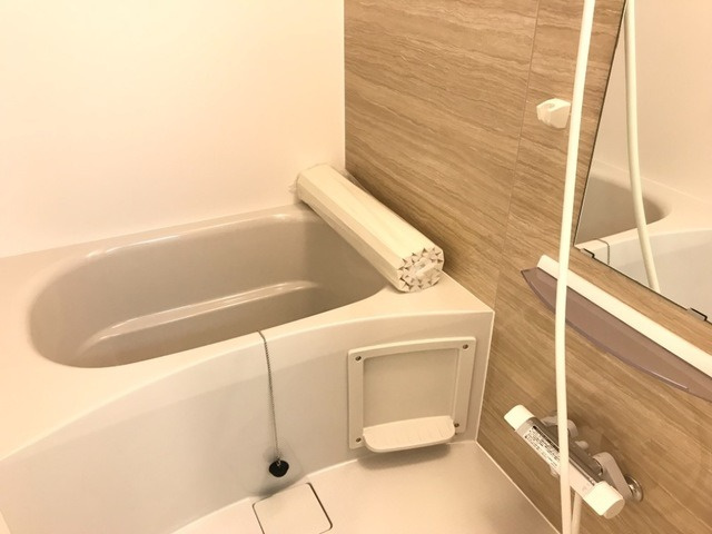 トレインサイド塚本の浴室