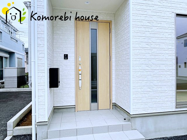 上尾市上尾下　第2　Ⅱ期　新築一戸建て　クレイドルガーデン　04の玄関|ゆったりとした玄関です