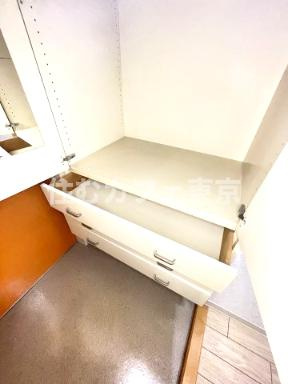 国分寺シティハイツの収納|4段ある収納です※別部屋写真