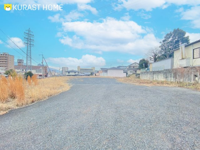 滋賀県大津市本宮2丁目　建築条件なし土地の前面道路含む現地写真