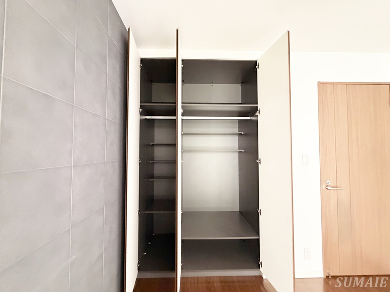 Theパームス西ヶ原の収納|寝室のクローゼットです☆