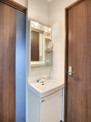 【洗面所】 | トラッドハウス12番館(トラッドハウスジュウニバンカン)