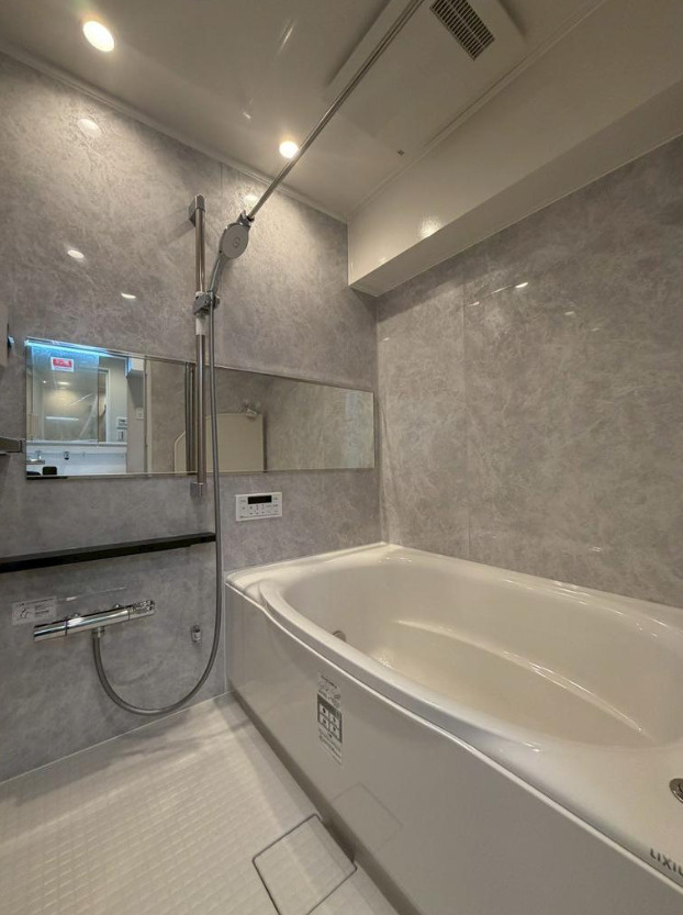 サンマンション青葉台ガーデン【仲介手数料無料】の浴室