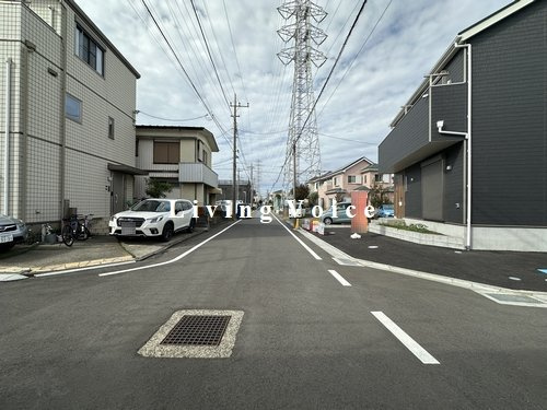 【前面道路含む現地写真】 | 【仲介手数料０円】相模原市中央区共和第6　新築一戸建て　4号棟　全10棟 | 相模原市中央区共和第6　新築一戸建て　全10棟