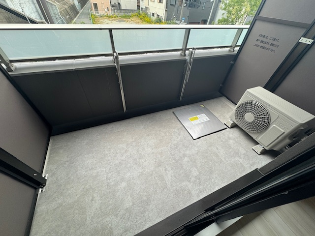【バルコニー】