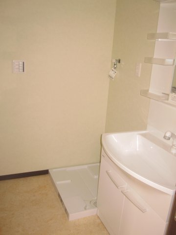 フジケンユニキューブ宮本町Ⅱの洗面所|コンパクトで使いやすい洗面所