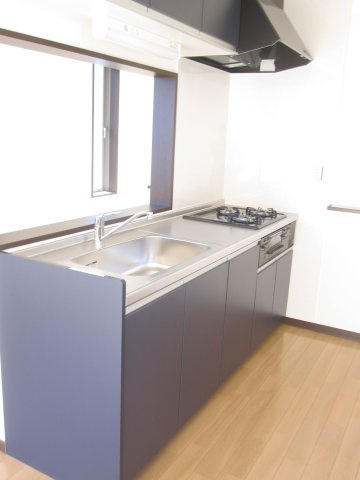 フジケンユニキューブ宮本町Ⅱのキッチン|コンパクトなキッチンで掃除もラクラク