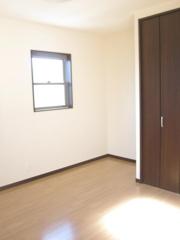 フジケンユニキューブ宮本町Ⅱの洋室|個人の部屋や寝室として使える洋室です