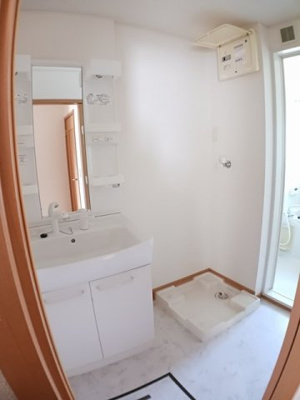 【洗面所】 | プラシードⅣ | 広い洗面スペース