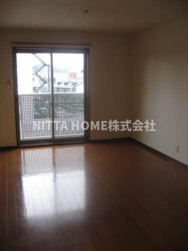 メゾン・ド・エムズのその他|明るい室内です♪