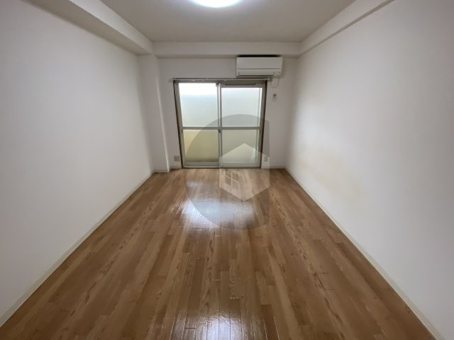 SENTIA八戸ノ里の洋室