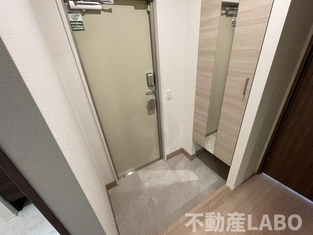 クラシスト苅田WESTの玄関