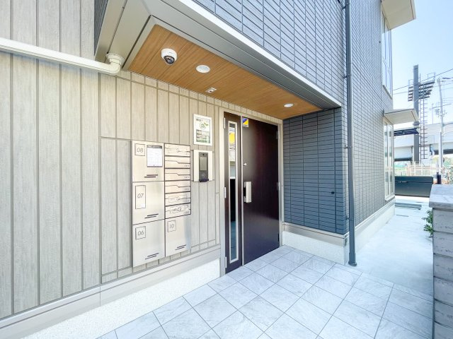 クラシスト苅田WESTのエントランス