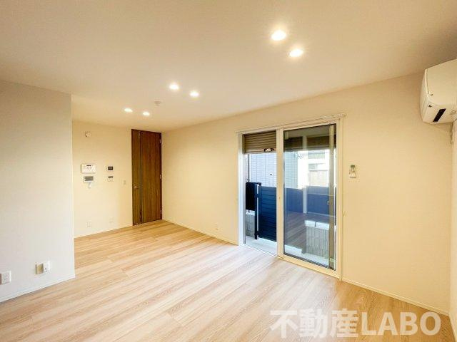 クラシスト苅田WESTの居間・リビング