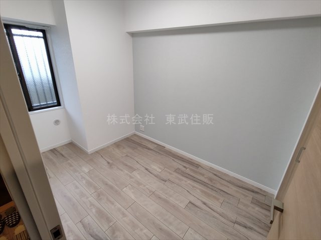 【洋室】 | キャッスル川越南大塚 | 洋室4.0帖、個人の部屋や寝室として使える洋室です