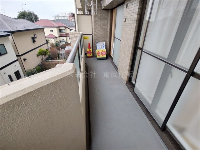 【バルコニー】 | キャッスル川越南大塚 | お洗濯にも便利なバルコニー付き