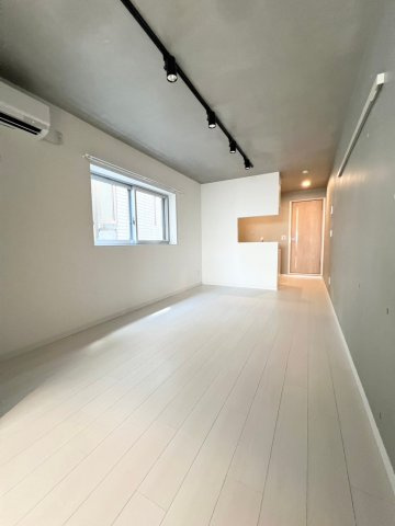 新宿WEST PLACEの居間・リビング|コンクリート打ちっぱなしのデザイナーズ