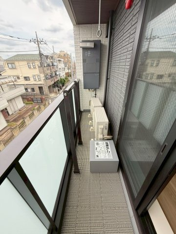 Ｌ’ｓ　Ｐｌｕｓ　豊玉中のバルコニー