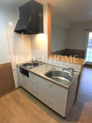 【キッチン】 | セレーノC | コンパクトなキッチンで掃除もラクラク