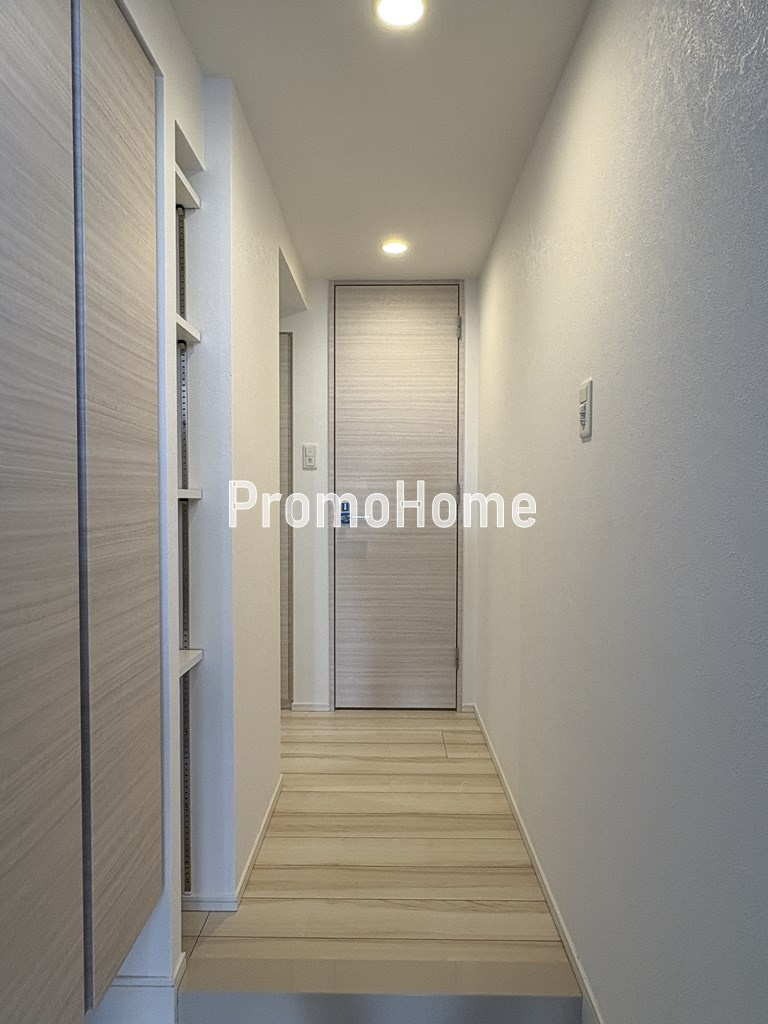 エスレジデンス新御徒町イーストの玄関