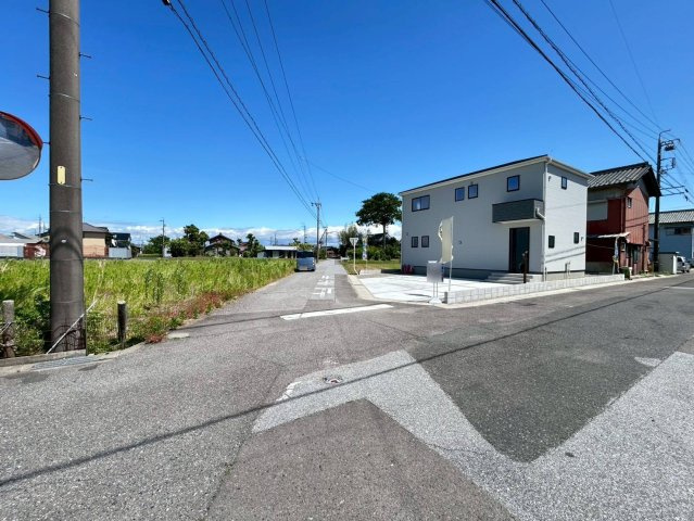 【商談中】リーブルガーデン　一宮市祐久第2　全1区画分譲の前面道路含む現地写真|■前面道路　■ヤマダ不動産　株式会社リライフ　
■夢のマイホーム購入をフルサポートします！