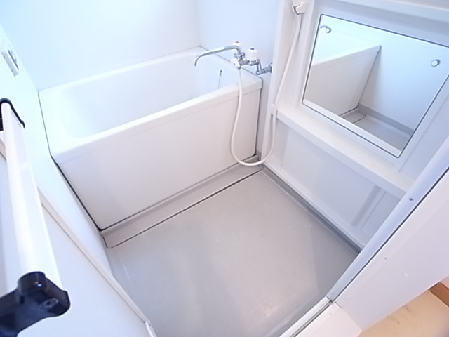 ルマージュ神戸5番館の浴室