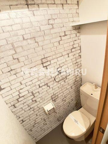 ラ・カーサ・フェリーチェ のトイレ|同物件別部屋の写真です