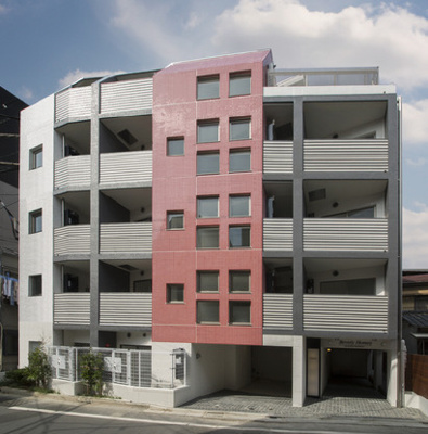 【外観】 | ビバリーホームズ東高円寺 | 鉄筋コンクリート造のがっちりとした建物。