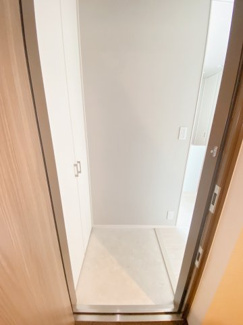 【玄関】 | Skip-Step