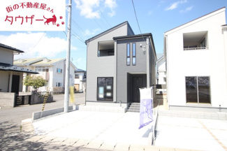 【外観】 | 富田小学校・富田中学校区　Livele Garden.S 新築分譲住宅　郡山市町東２丁目　第２　全３棟　１号棟 | 駐車スペース３～４台可能です♪　外水道もついていますので洗車に便利です！