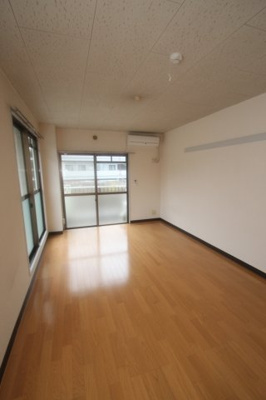 【洋室】 | コーポ・ヒーロ