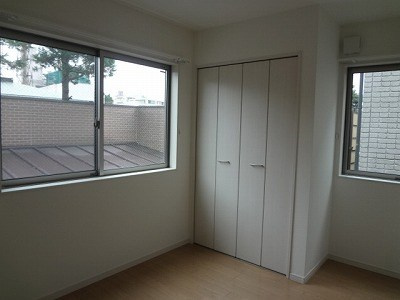 クアルティエーレ四ツ谷の居間・リビング