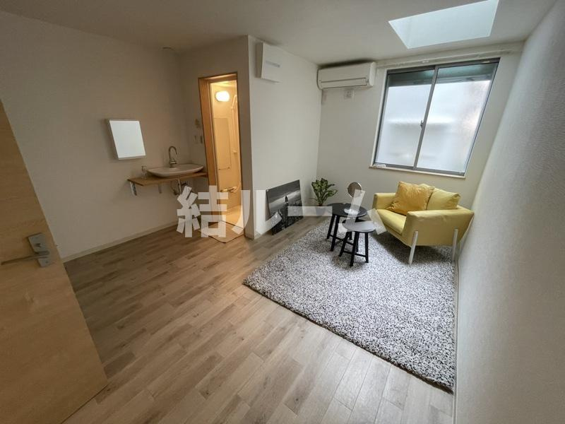 豊島区西巣鴨１丁目のアパートの居間・リビング|参考写真