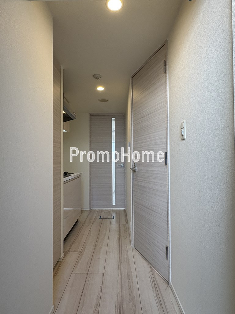 エスレジデンス新御徒町イーストの玄関