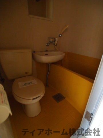 大和高田市西三倉堂２丁目の賃貸マンションの内装