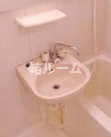 豊島区東池袋２丁目の賃貸マンションの洗面所|別号室参考写真