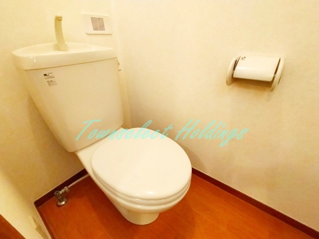 鎌倉市扇ガ谷１丁目のアパートのトイレ|清潔感のあるトイレです