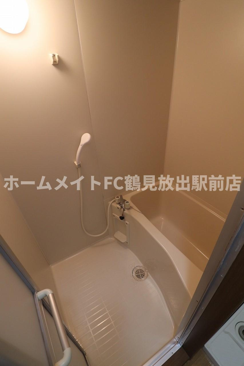 大阪市鶴見区放出東１丁目の賃貸マンションの浴室